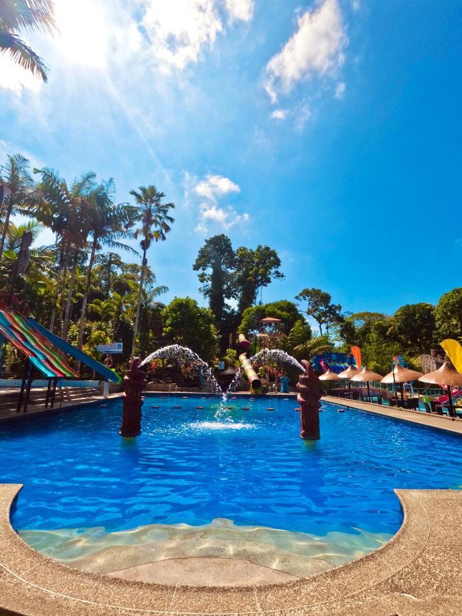 فندق Hosteria D'Carlos Aqua Park سانتو دومينغو دا لوس كولورادوس المظهر الخارجي الصورة